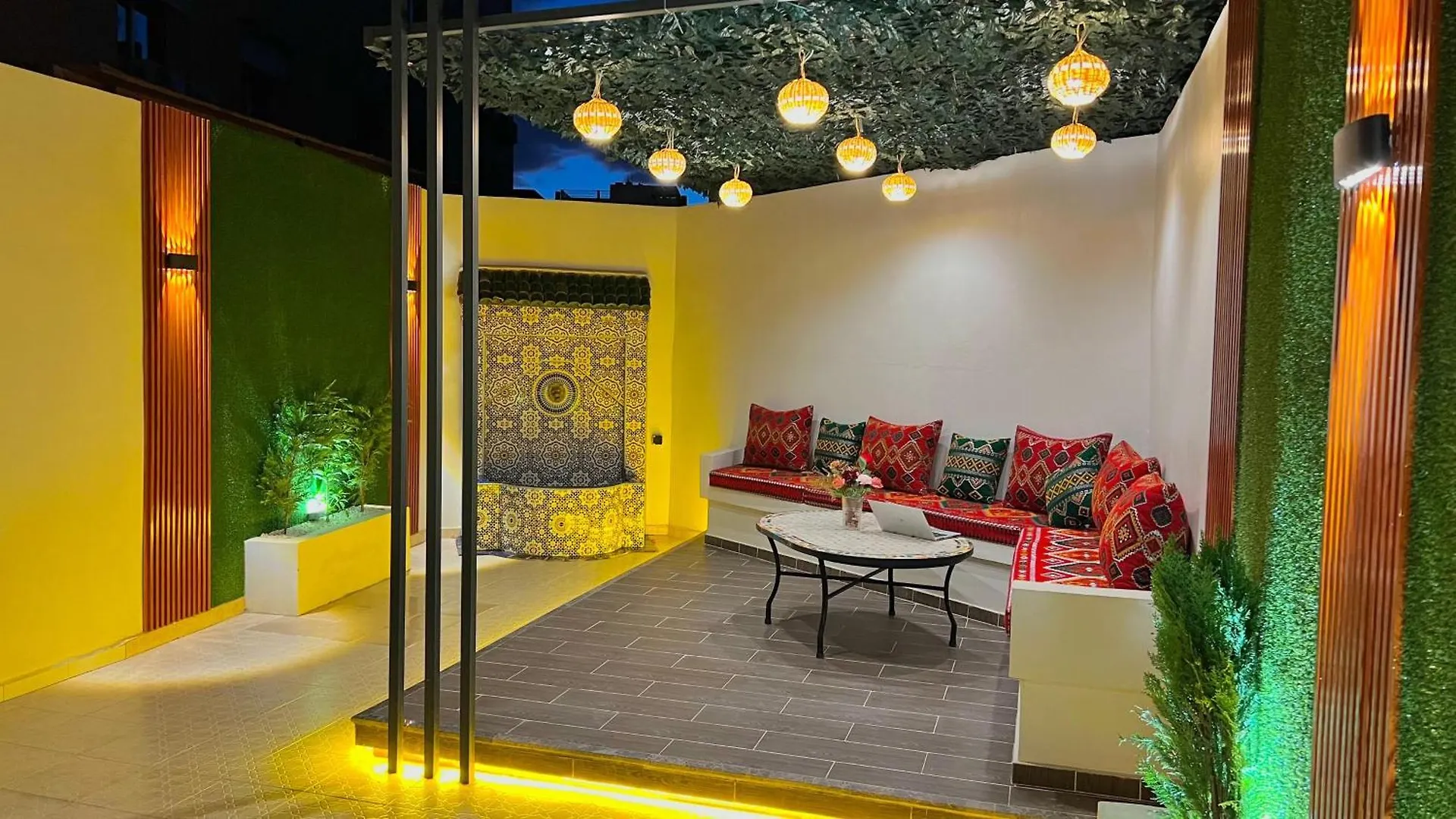 Appartement De Luxe Avec Jacuzzi Prive & Terrasse Au Coeur De Marrakech Marakeş Fas