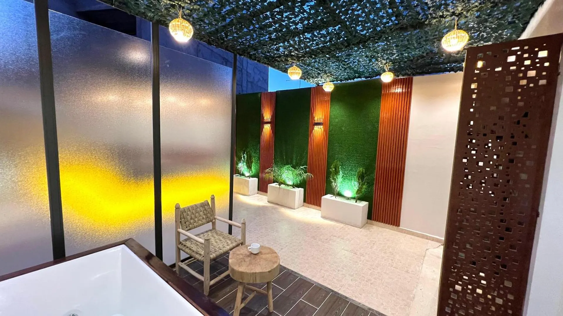 Appartement De Luxe Avec Jacuzzi Prive & Terrasse Au Coeur De Marrakech Marakeş Daire