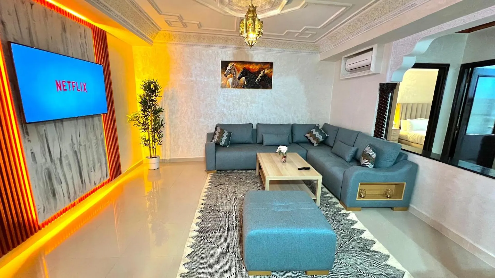 Appartement De Luxe Avec Jacuzzi Prive & Terrasse Au Coeur De Marrakech Μαρακές 0*,